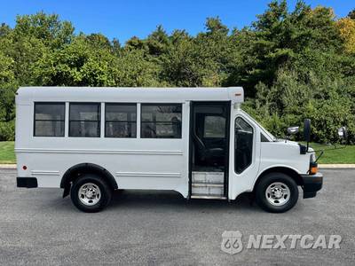 2018 Chevrolet Express 3500 Cutaway 1WT - zdjęcie 12 z 41 - miniatura