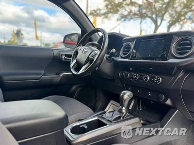 2017 Toyota Tacoma TRD Off-Road Crew Cab Medium Bed - zdjęcie 22 z 36 - miniatura