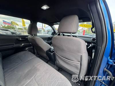 2017 Toyota Tacoma TRD Off-Road Crew Cab Medium Bed - zdjęcie 28 z 36 - miniatura