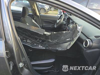 2025 Nissan Versa S - zdjęcie 8 z 17 - miniatura