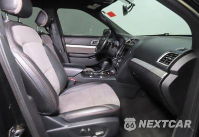 2017 Ford Explorer XLT - zdjęcie 5 z 10 - miniatura
