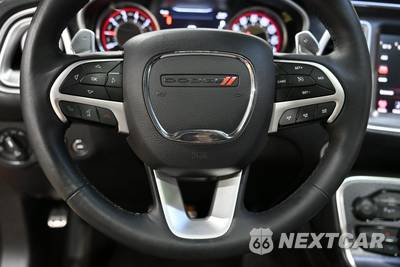 2015 Dodge Challenger R/T Plus - zdjęcie 41 z 50 - miniatura