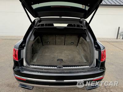 2017 Bentley Bentayga W12 - zdjęcie 23 z 38 - miniatura