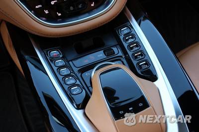 2021 Aston Martin DBX - zdjęcie 15 z 30 - miniatura