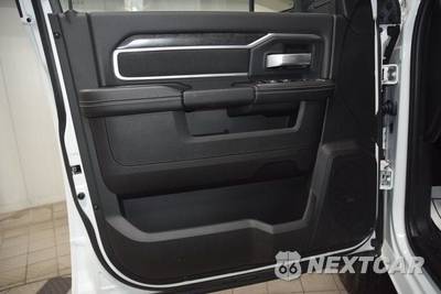 2024 Ram 3500 Cab Chassis SLT Crew Cab - zdjęcie 35 z 40 - miniatura