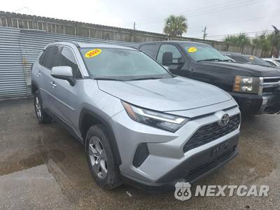 2025 Toyota RAV4 XLE - zdjęcie 3 z 24 - miniatura