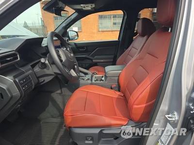 2026 Toyota Tacoma SR5 Crew Cab Medium Bed - zdjęcie 13 z 21 - miniatura
