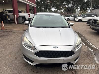 2015 Ford Focus SE Sedan - zdjęcie 2 z 11 - miniatura