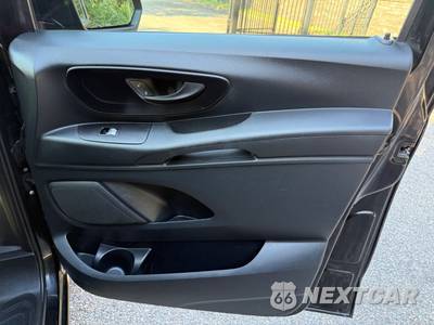 2018 Mercedes-Benz Metris Passenger Van 126.0" WB - zdjęcie 10 z 23 - miniatura