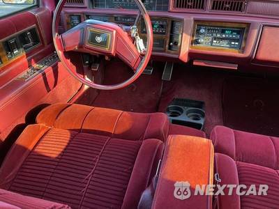 1987 Cadillac DeVille Sedan - zdjęcie 13 z 23 - miniatura