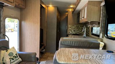 2018 Ford Super Duty F-53 Class A Motorhome Chassis DRW - zdjęcie 15 z 32 - miniatura