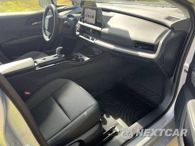 2023 Toyota Prius XLE - zdjęcie 13 z 19 - miniatura