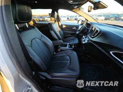2026 Chrysler Pacifica Select - zdjęcie 8 z 24 - miniatura