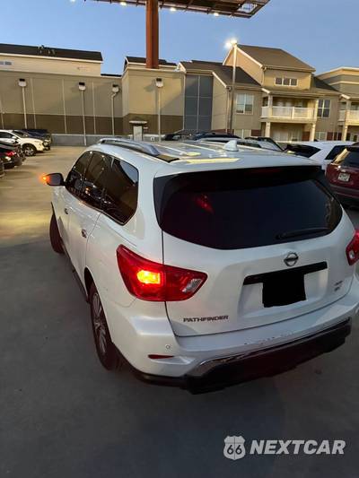 2019 Nissan Pathfinder SV - zdjęcie 6 z 22 - miniatura