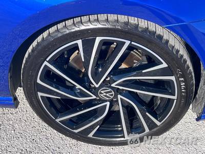 2015 Volkswagen Golf R Hatchback w/DCC & Navigation - zdjęcie 21 z 43 - miniatura