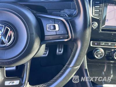 2015 Volkswagen Golf R Hatchback w/DCC & Navigation - zdjęcie 35 z 43 - miniatura