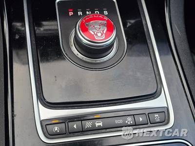 2017 Jaguar XE Premium - zdjęcie 19 z 20 - miniatura