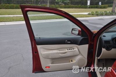2005 Volkswagen Jetta Wagon GLS - zdjęcie 9 z 27 - miniatura