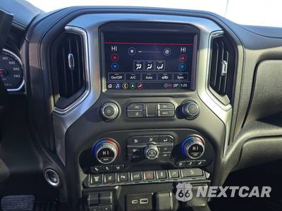 2022 Chevrolet Silverado 2500HD LTZ Crew Cab Medium Bed 1LZ - zdjęcie 11 z 20 - miniatura