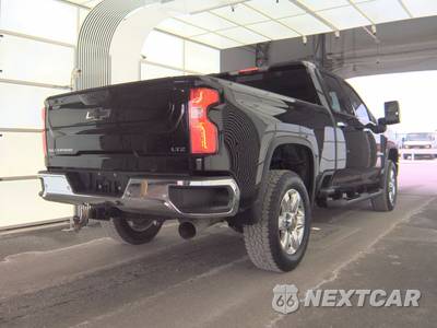 2022 Chevrolet Silverado 2500HD LTZ Crew Cab Medium Bed 1LZ - zdjęcie 4 z 20 - miniatura