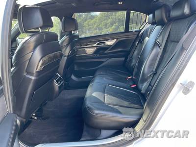2019 BMW 7 Series Sedan 750i M SPORT LINE - zdjęcie 22 z 37 - miniatura