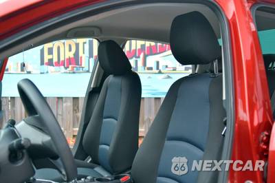 2017 Toyota Yaris iA Sedan - zdjęcie 22 z 50 - miniatura
