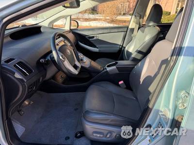 2013 Toyota Prius Four - zdjęcie 34 z 54 - miniatura