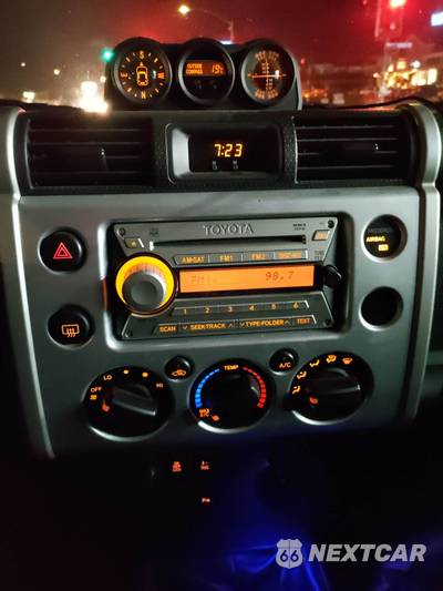 2007 Toyota FJ Cruiser Base - zdjęcie 139 z 162 - miniatura