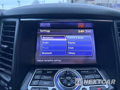 2017 INFINITI QX70 - zdjęcie 11 z 24 - miniatura