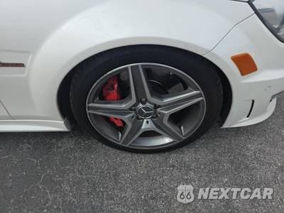 2013 Mercedes-Benz AMG C 63 Sedan - zdjęcie 9 z 23 - miniatura
