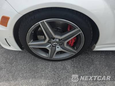 2013 Mercedes-Benz AMG C 63 Sedan - zdjęcie 8 z 23 - miniatura