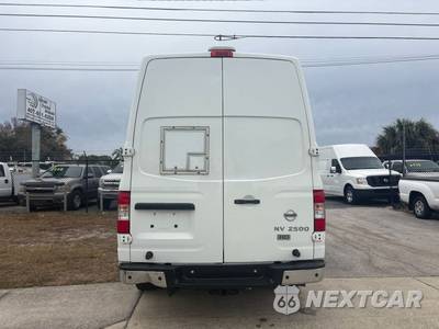 2012 Nissan NV2500 HD Cargo SV High Roof 146.1" WB - zdjęcie 4 z 34 - miniatura