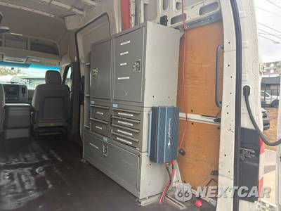 2012 Nissan NV2500 HD Cargo SV High Roof 146.1" WB - zdjęcie 12 z 34 - miniatura