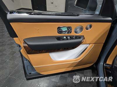 2025 Rolls-Royce Cullinan - zdjęcie 9 z 17 - miniatura