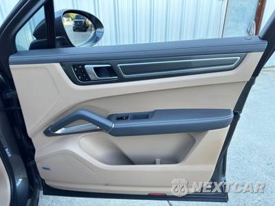 2022 Porsche Cayenne Turbo S E-Hybrid Coupe - zdjęcie 48 z 48 - miniatura