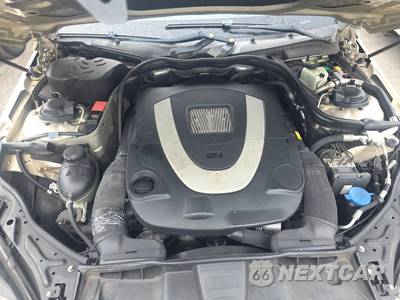 2011 Mercedes-Benz E 550 Sedan - zdjęcie 15 z 35 - miniatura