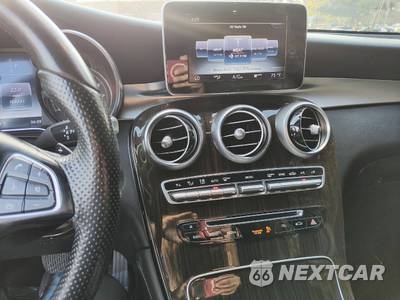 2017 Mercedes-Benz GLC 300 - zdjęcie 35 z 50 - miniatura
