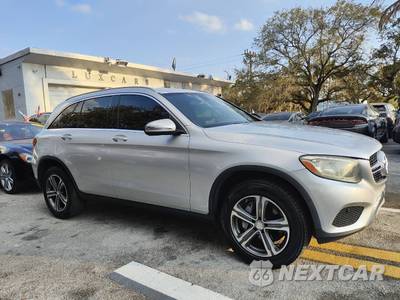2017 Mercedes-Benz GLC 300 - zdjęcie 13 z 50 - miniatura