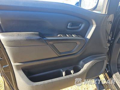 2017 Nissan TITAN S Crew Cab Short Bed - zdjęcie 9 z 17 - miniatura