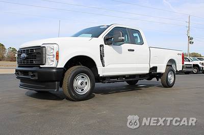2025 Ford Super Duty F-250 XL Extended Cab Long Bed w/Rear Doors - zdjęcie 3 z 37 - miniatura