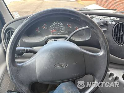 2001 Ford E-350 Base DRW - zdjęcie 14 z 29 - miniatura