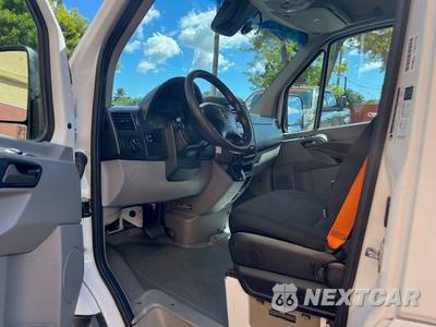 2016 Mercedes-Benz Sprinter 2500 Cargo Van High Roof 170.3" WB - zdjęcie 3 z 12 - miniatura