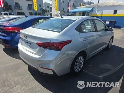 2020 Hyundai Accent SE - zdjęcie 4 z 33 - miniatura