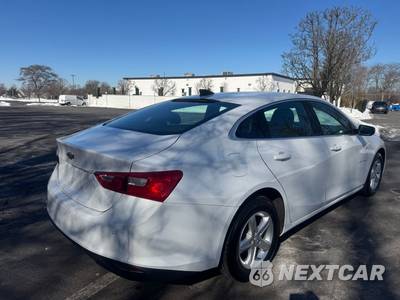 2024 Chevrolet Malibu LS 1LS - zdjęcie 8 z 33 - miniatura