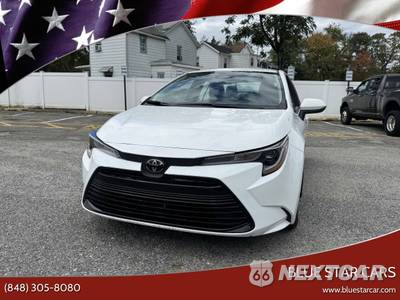 2024 Toyota Corolla LE Sedan - zdjęcie 1 z 50 - miniatura