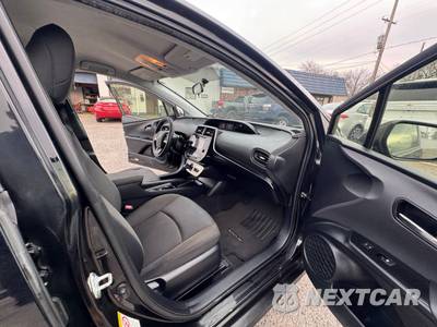 2016 Toyota Prius Two - zdjęcie 43 z 50 - miniatura