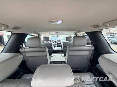 2013 Toyota Sequoia SR5 - zdjęcie 31 z 50 - miniatura