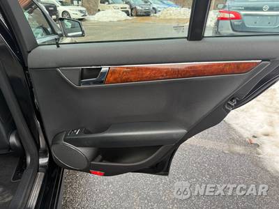 2011 Mercedes-Benz C 300 4MATIC - zdjęcie 53 z 117 - miniatura