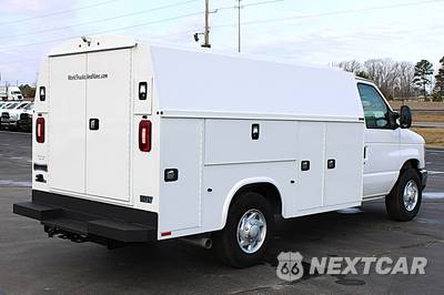 2025 Ford E-350 Cutaway - zdjęcie 5 z 49 - miniatura