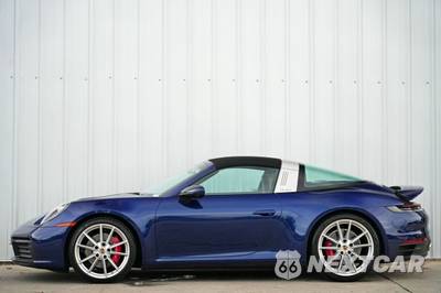 2022 Porsche 911 Targa 4S - zdjęcie 7 z 48 - miniatura